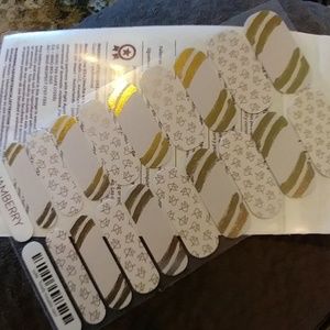 Totally Kissable *NEW* Jamberry Nail Wraps